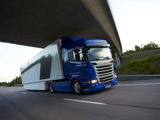 One-Blue-Truck-640x480.jpg